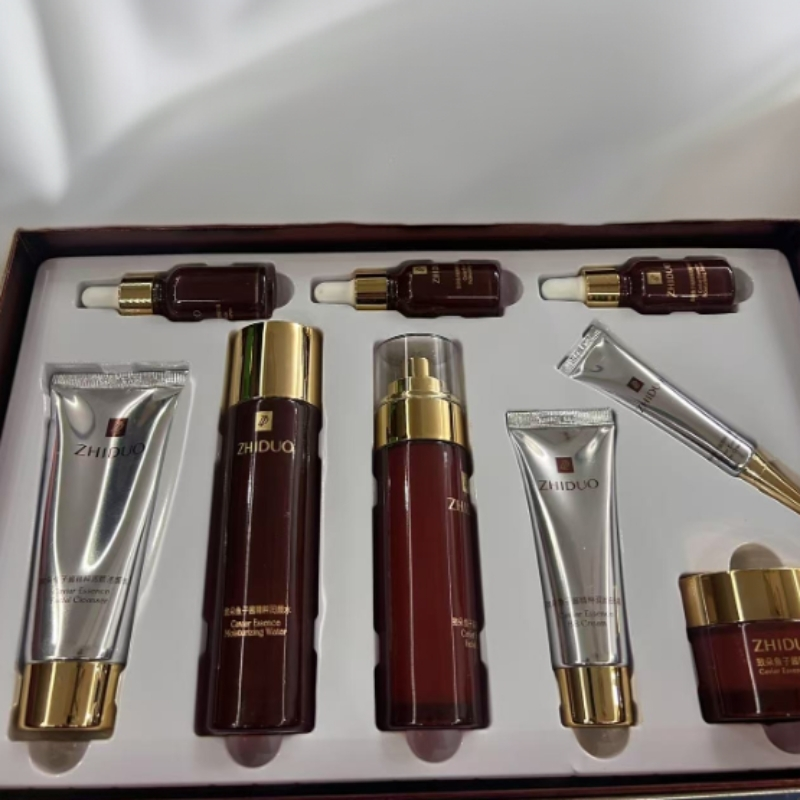 灵芝沁润甄享抗衰套盒弹嫩肌肤淡纹补水保湿