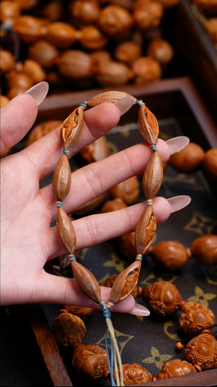 【闪购商品】橄榄核吊坠苏工橄榄核