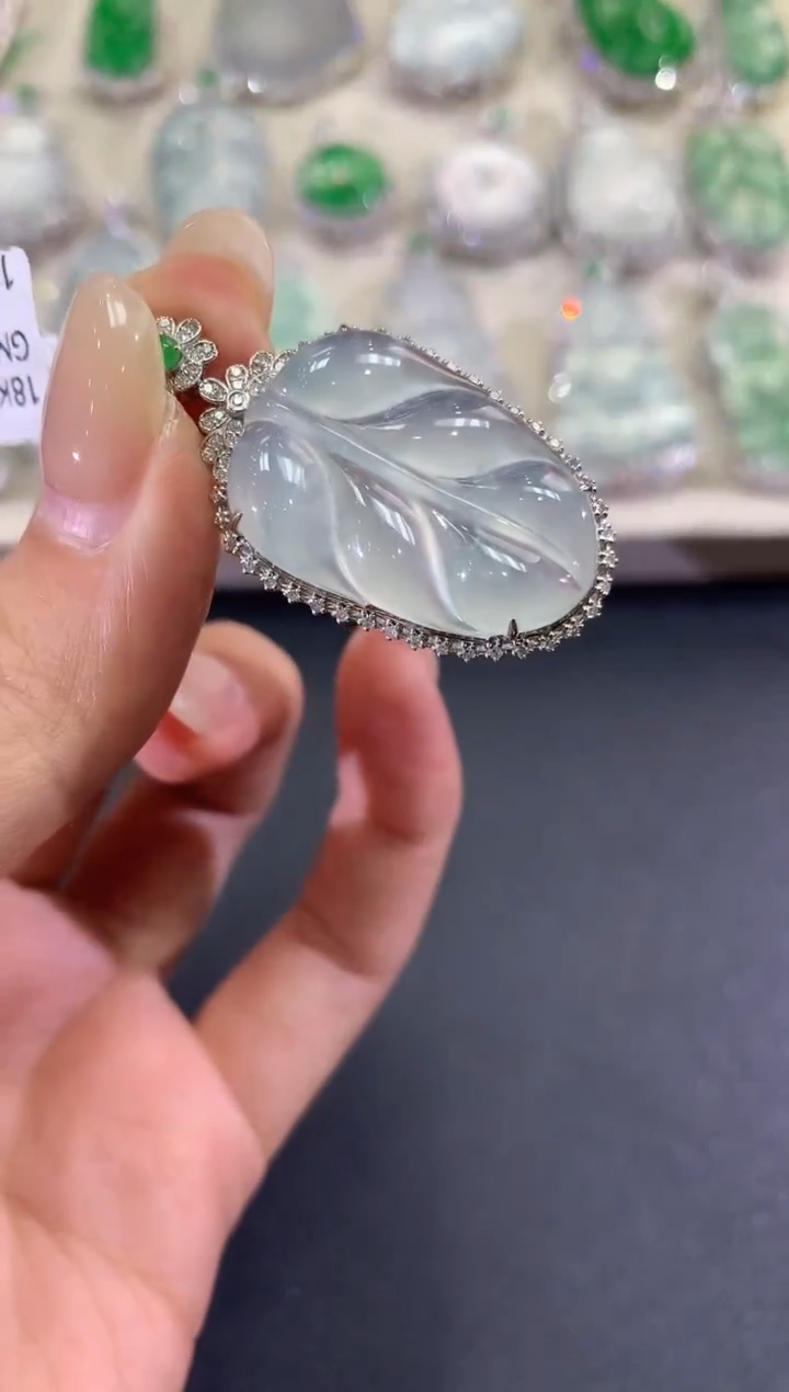 【闪购商品】翡翠吊坠(不含链)18K金镶嵌d36         
