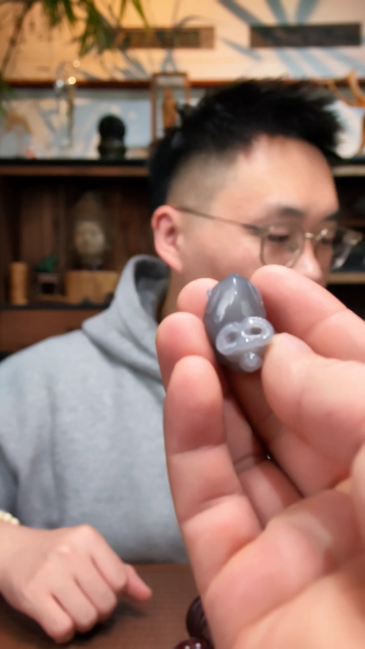 颈饰未镶嵌和田玉烟紫小牛吊坠ZD编绳