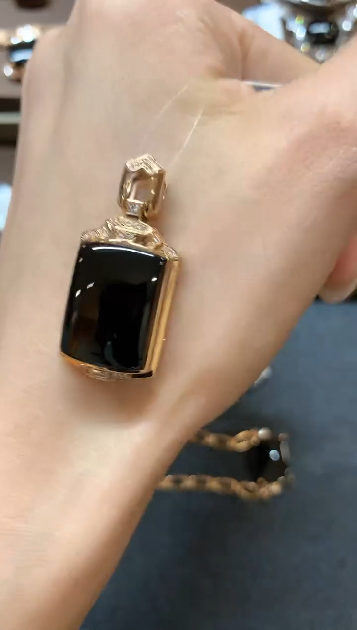 【闪购商品】翡翠吊坠(不含链)18K金镶嵌a220不退换