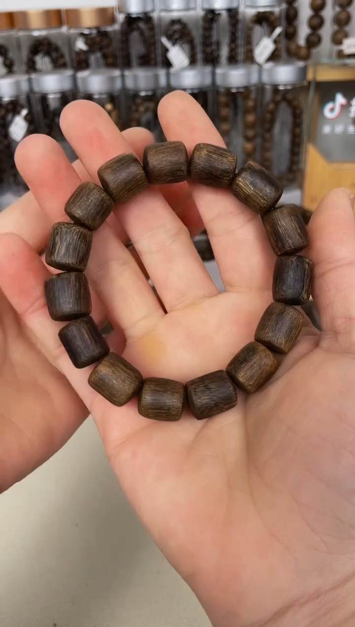 【闪购商品】沉香手串乌身沉水随形卡12+保24克