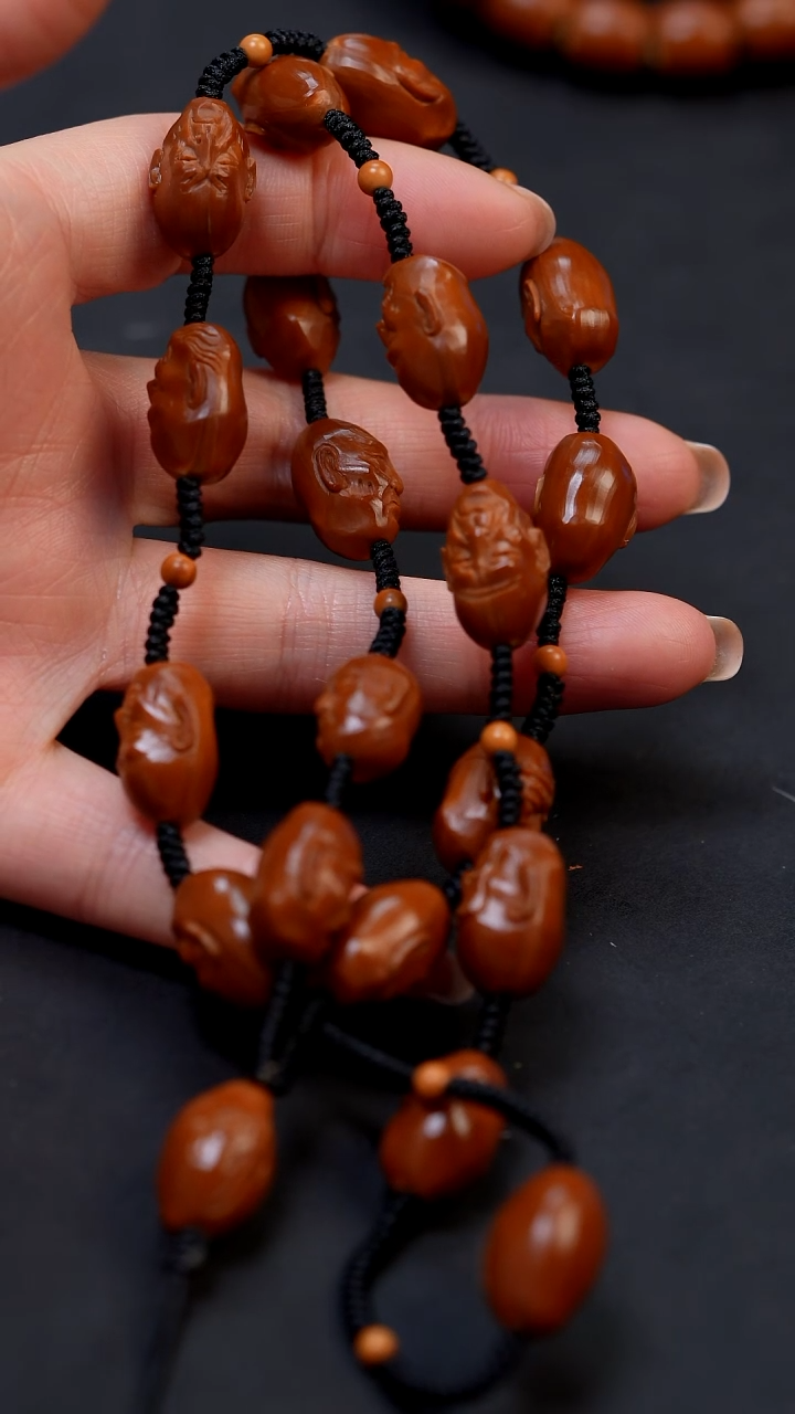 【闪购商品】橄榄核手串十八罗汉脖挂