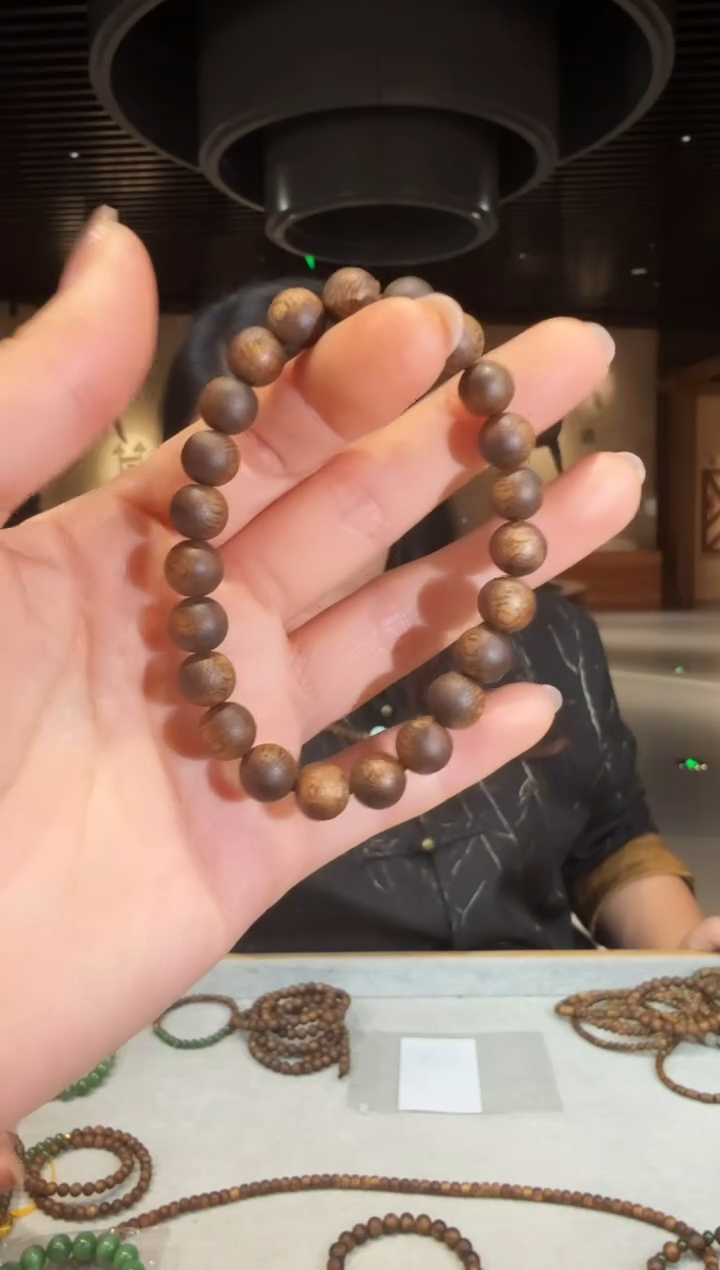 【闪购商品】沉香手串海南莺歌绿棋单圈圆珠