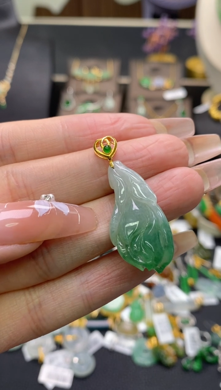【闪购商品】翡翠颈饰18K金镶嵌净货18459