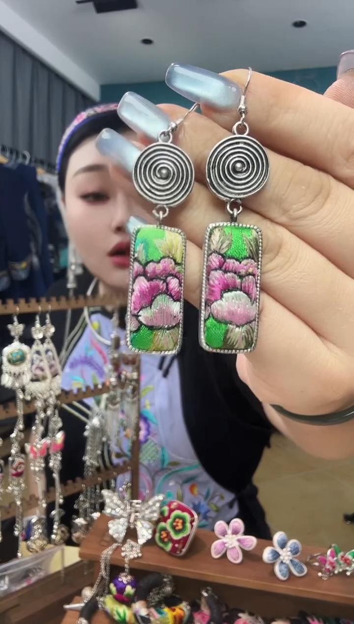 刺绣纯手工民族风刺绣耳环