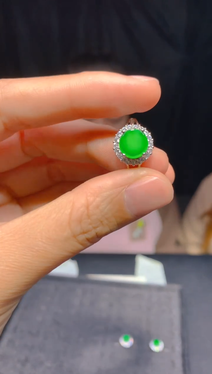 【闪购商品】定制翡翠未镶嵌32多样性发货（发其一）