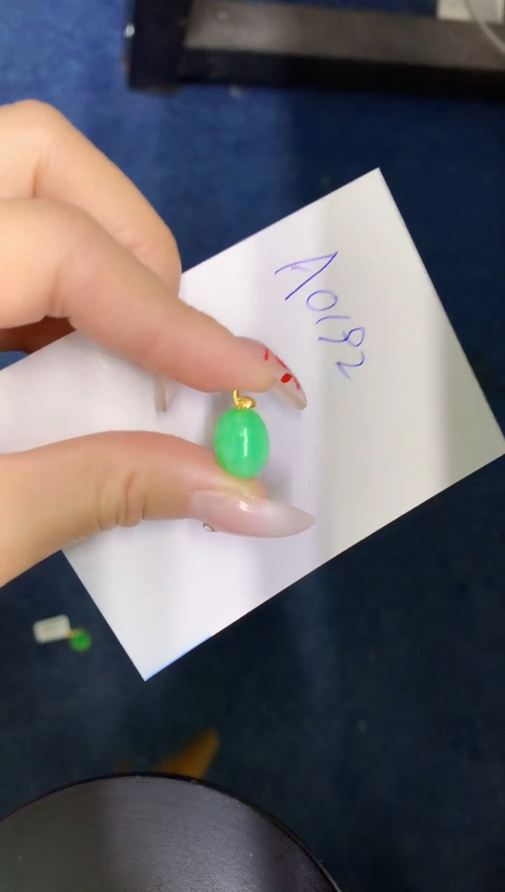 【闪购商品】翡翠颈饰18K金镶嵌000000000000