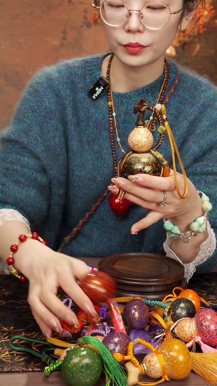 160--大漆开口小葫芦----178