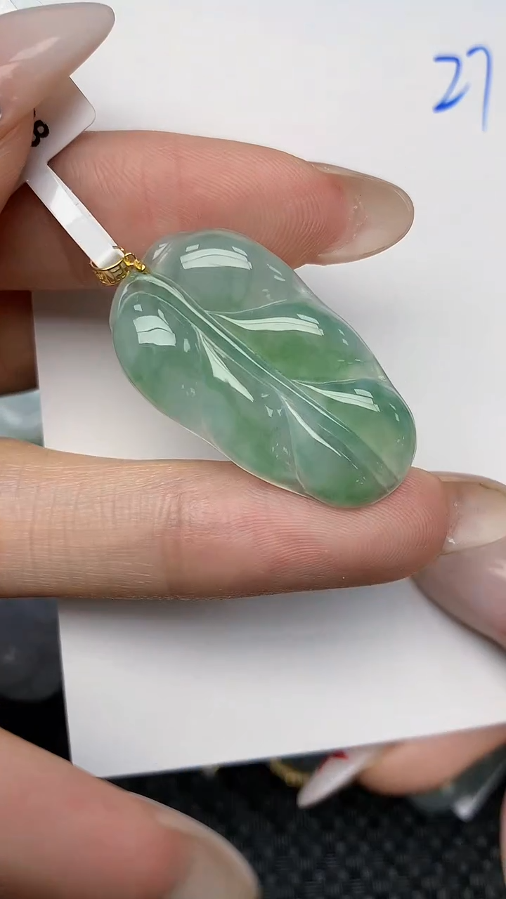 【闪购商品】翡翠颈饰18K金镶嵌天然翡翠A货