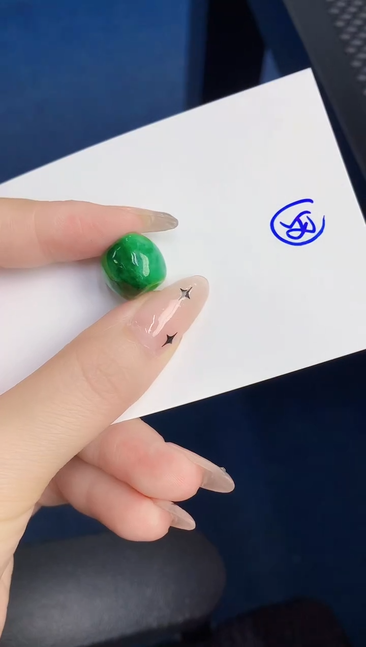 颈饰未镶嵌翡翠缅甸天然翡翠A货1