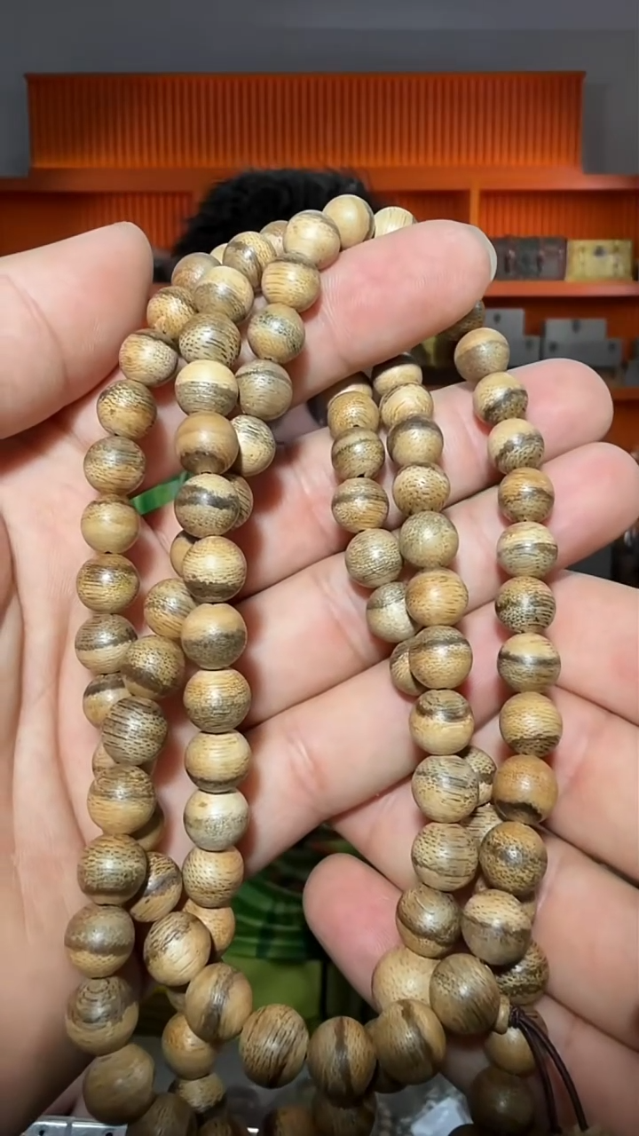 沉香手串4号长串马泥涝0.8多样性发一