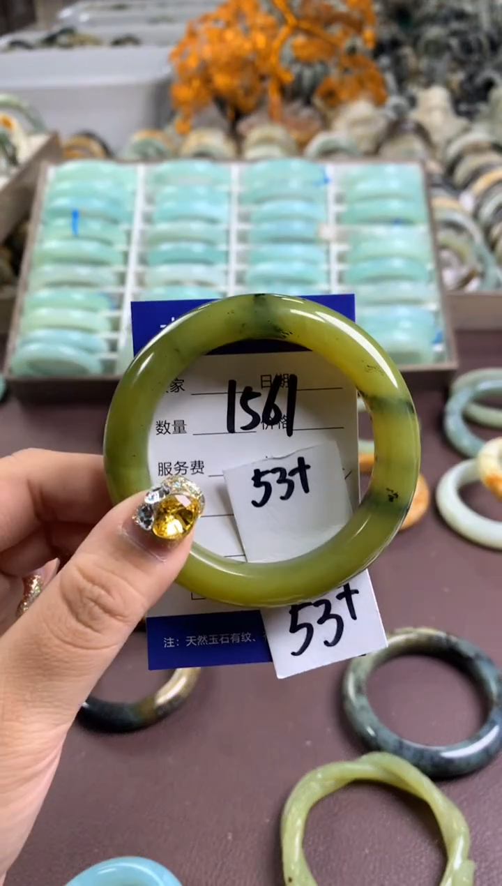 【闪购商品】蛇纹石玉手镯未镶嵌1561