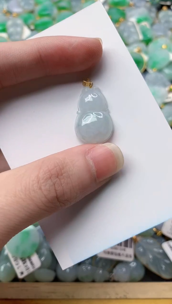 【闪购商品】翡翠颈饰18K金镶嵌56........