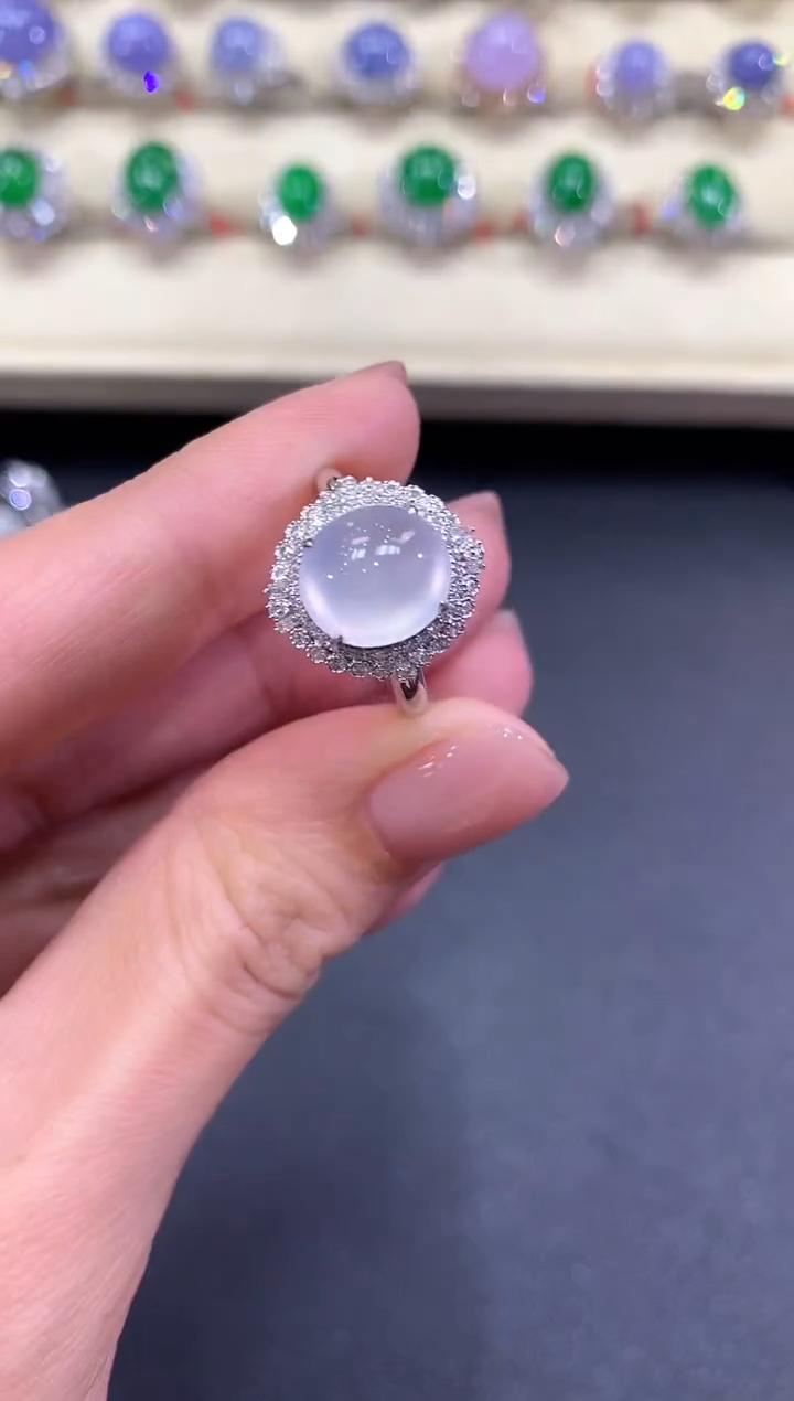 【闪购商品】翡翠戒指18K金镶嵌a117