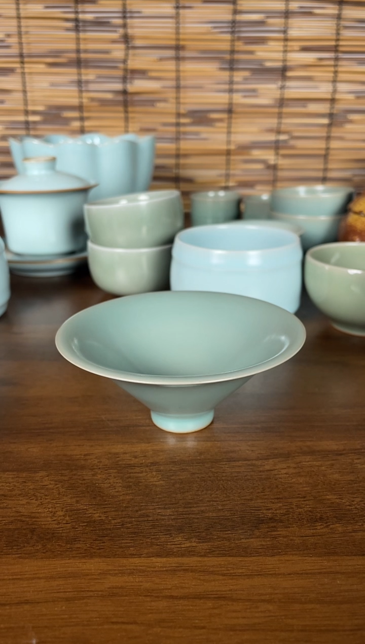 其他瓷石**在君子斗笠杯