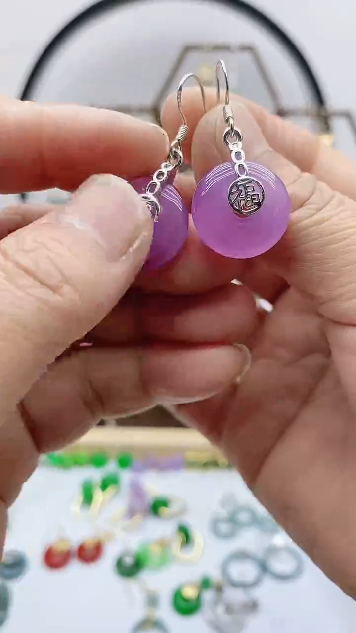 未镶嵌石英质玉（天山翠）耳饰165