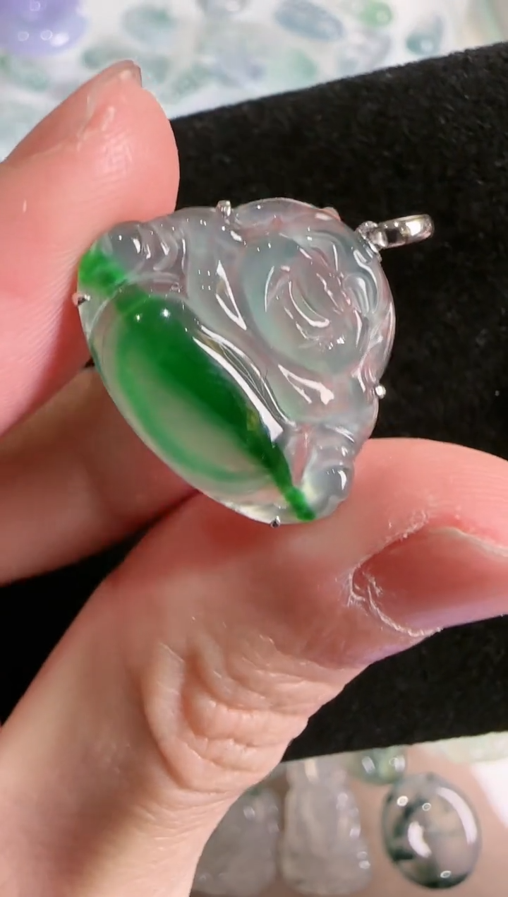 【闪购商品】翡翠吊坠(不含链)18K金镶嵌··