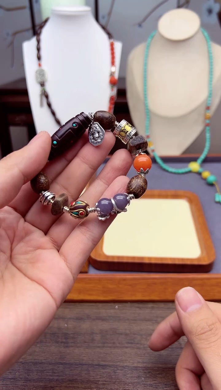 【闪购商品】和田玉手链银S925镶嵌S         