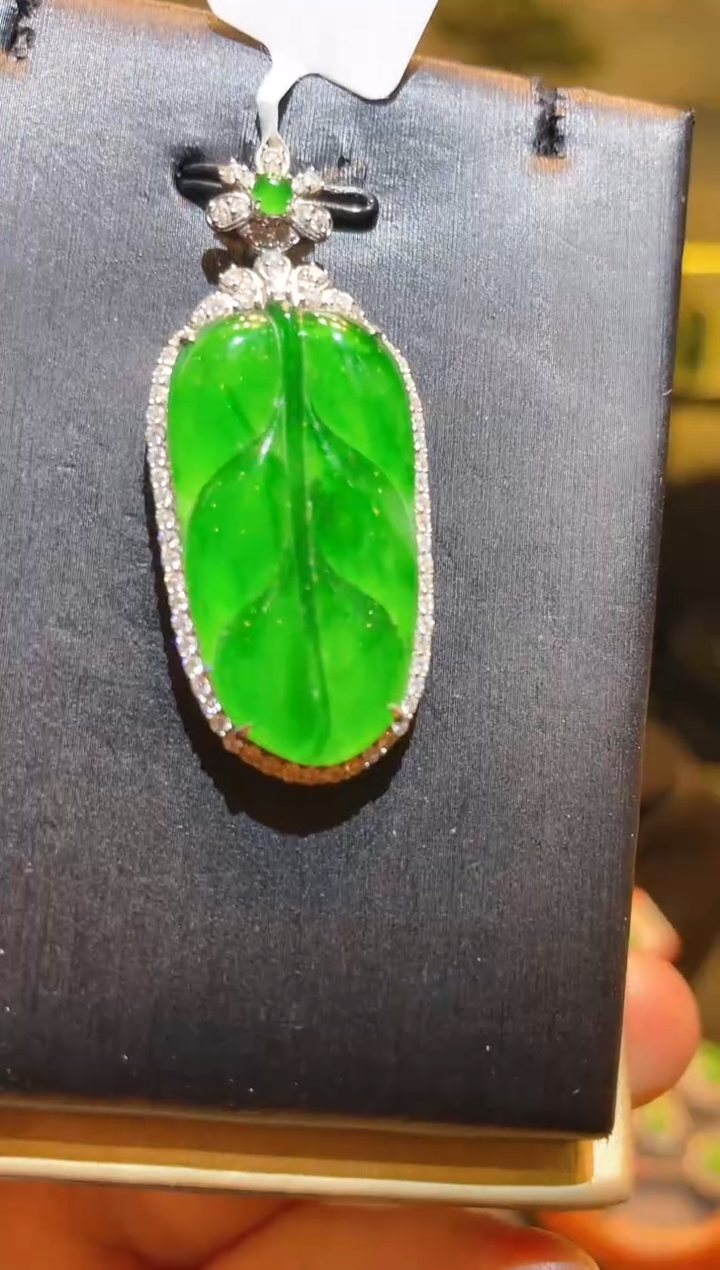 【闪购商品】翡翠颈饰18K金镶嵌A29天然A货翡翠