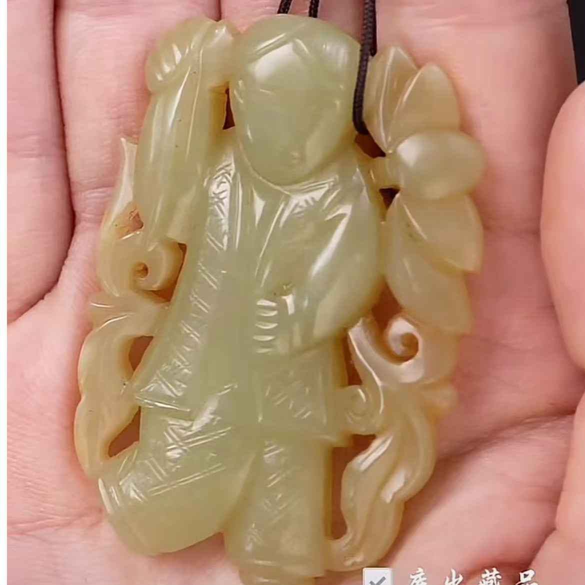 清代和田玉黄玉童子