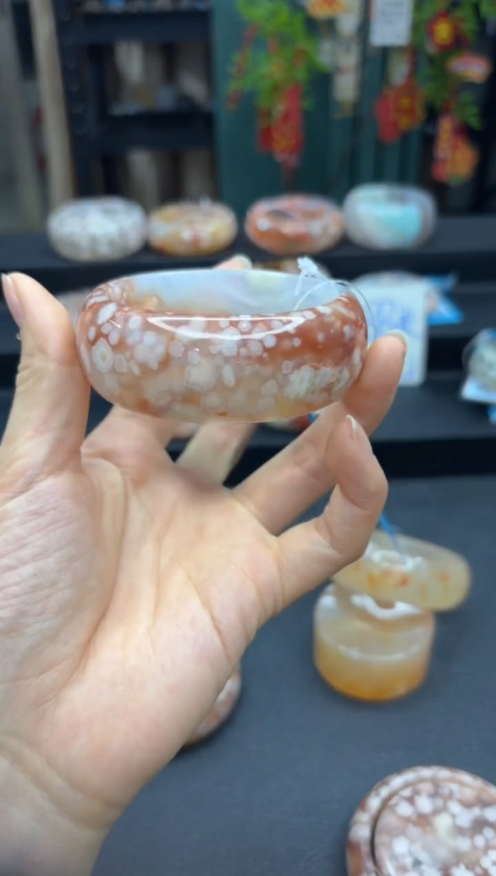 【闪购商品】石英质玉手镯未镶嵌2319（58圈）