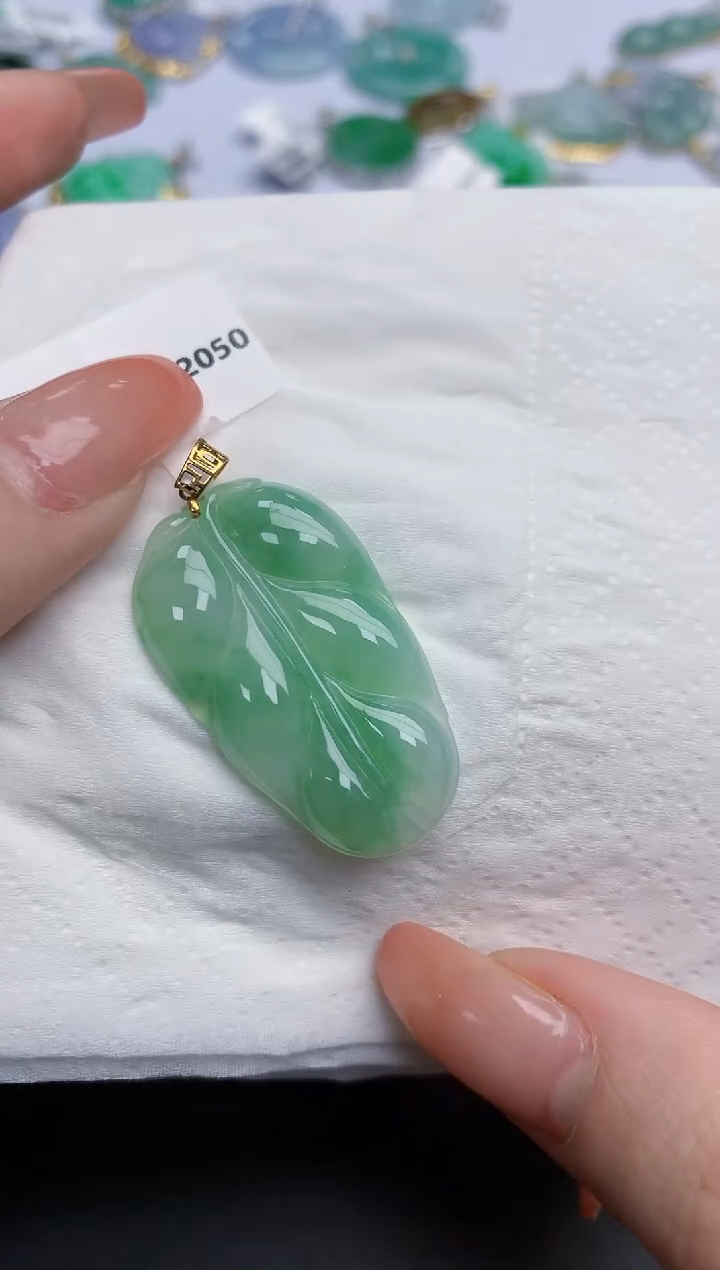 【闪购商品】翡翠颈饰18K金镶嵌天然缅甸翡翠A货