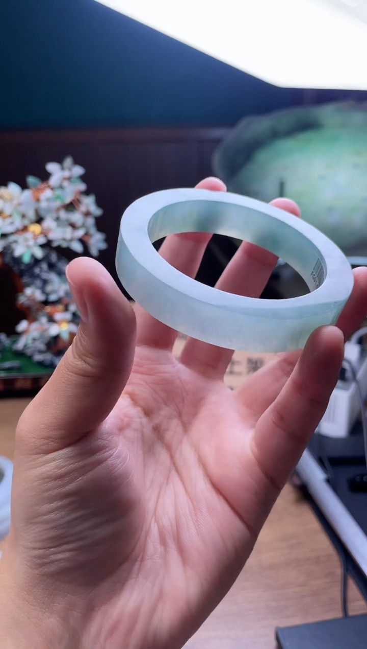 【闪购商品】定制翡翠手镯未镶嵌定制