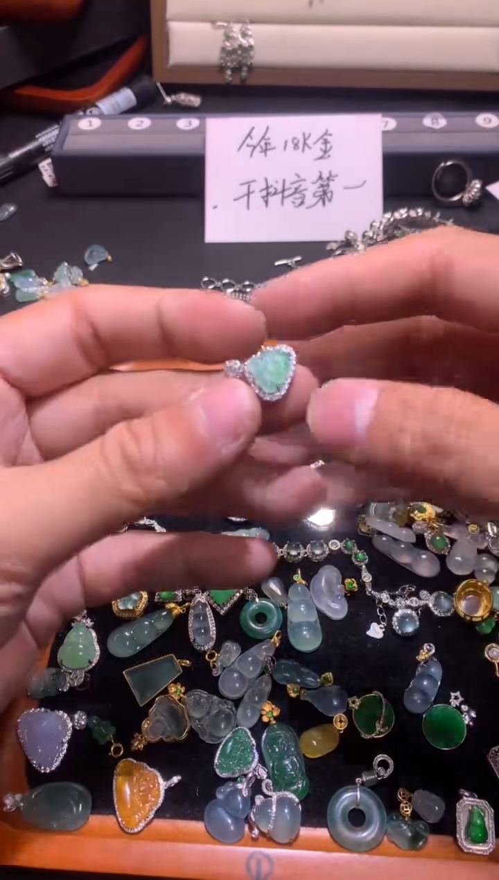 【闪购商品】翡翠吊坠(不含链)银S925镶嵌1