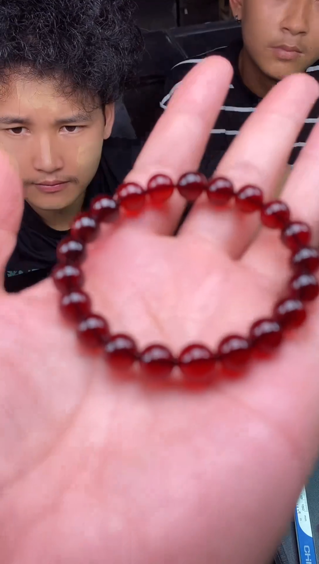 未镶嵌琥珀手串卡9+ 血珀手串多样性发其一