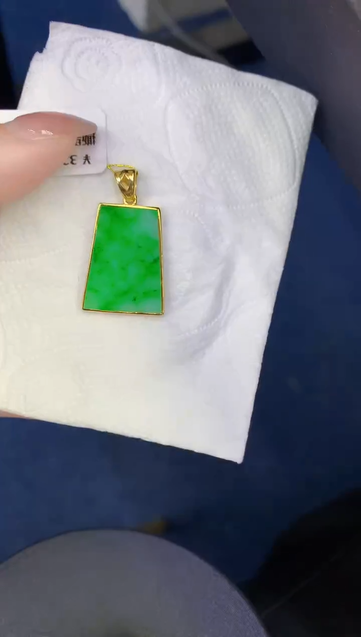 颈饰未镶嵌翡翠缅甸天然翡翠A货