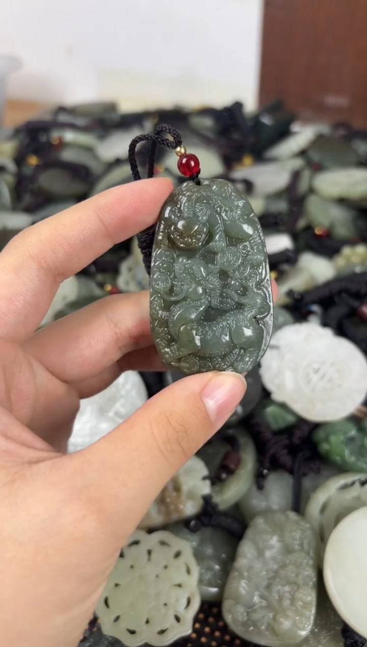 【闪购商品】和田玉颈饰未镶嵌1