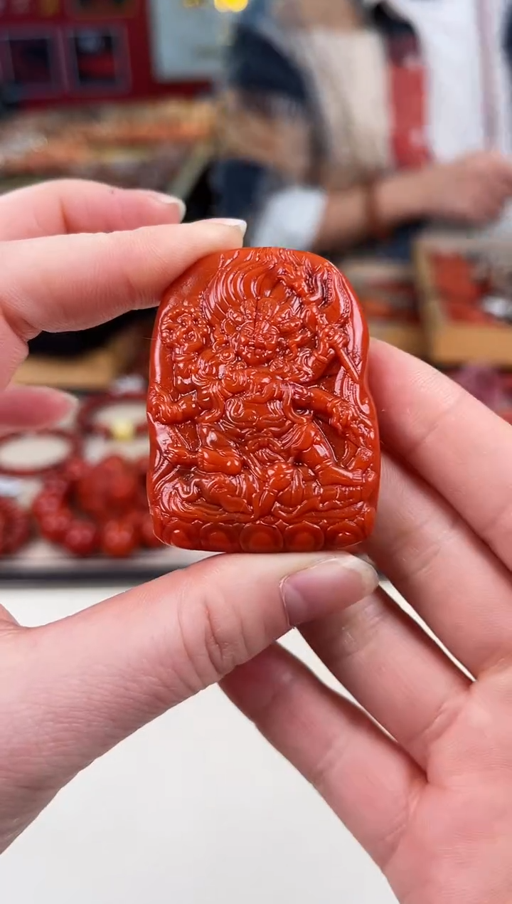 未镶嵌雕刻吊坠南红玛瑙（多样式发其一）