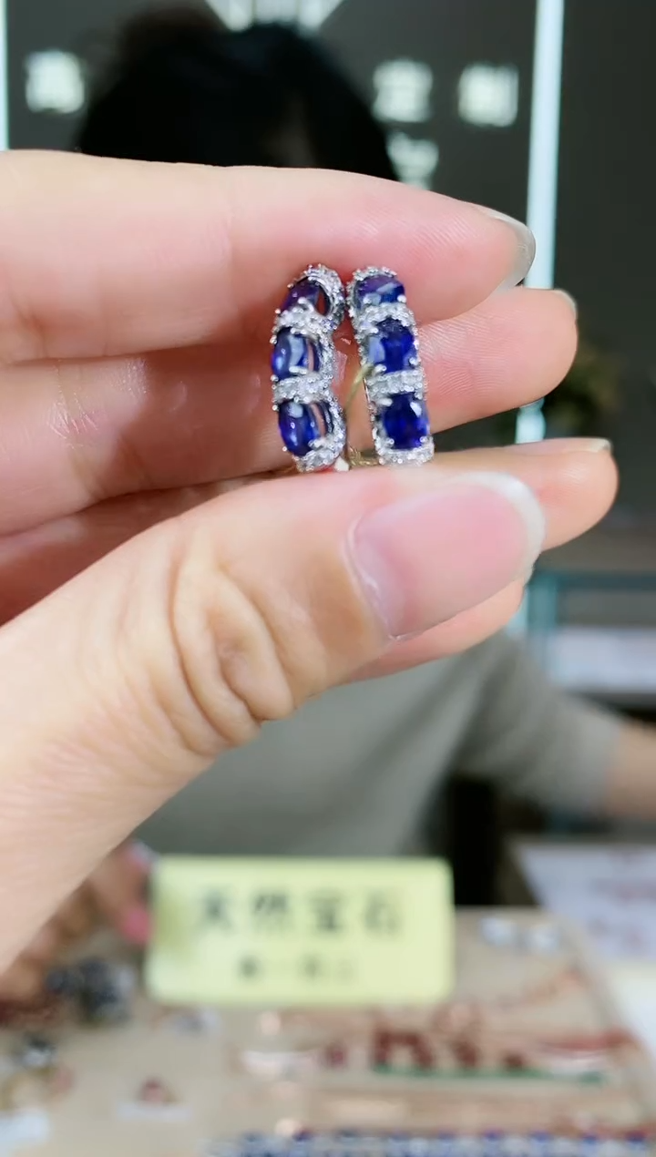 【闪购商品】蓝宝石耳饰银S925镶嵌耳饰
