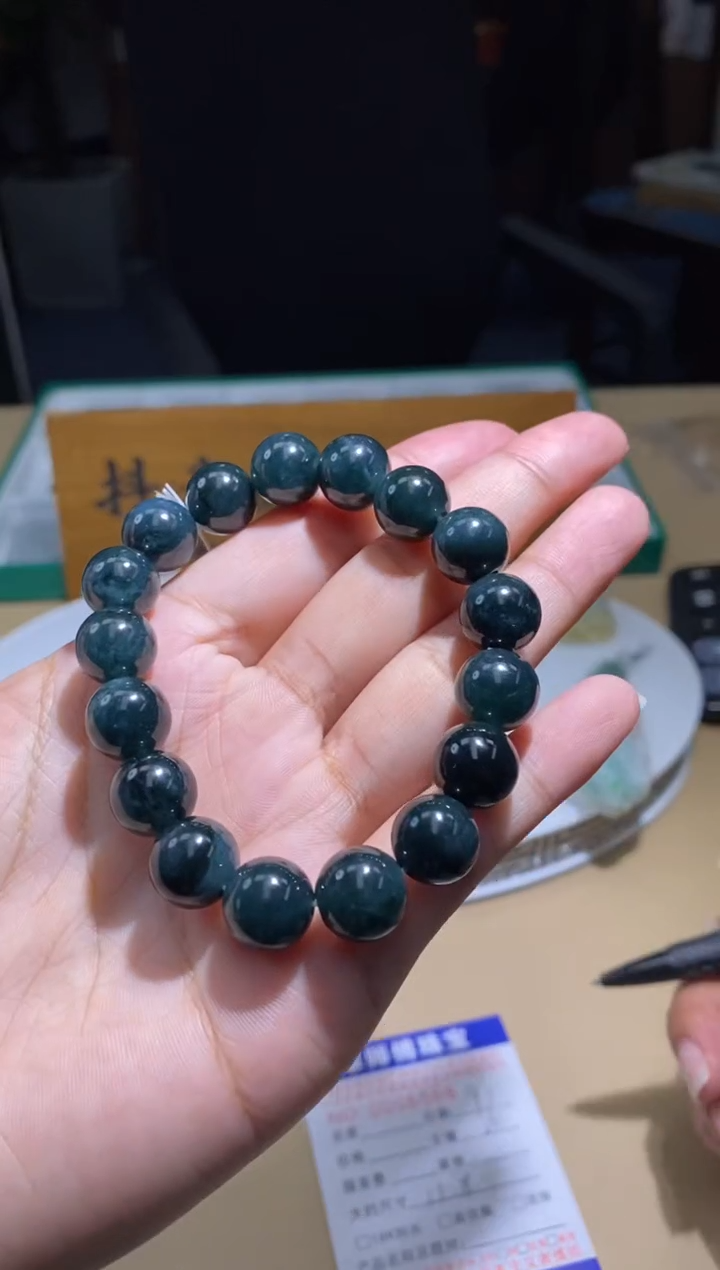 未镶嵌定制翡翠挂件