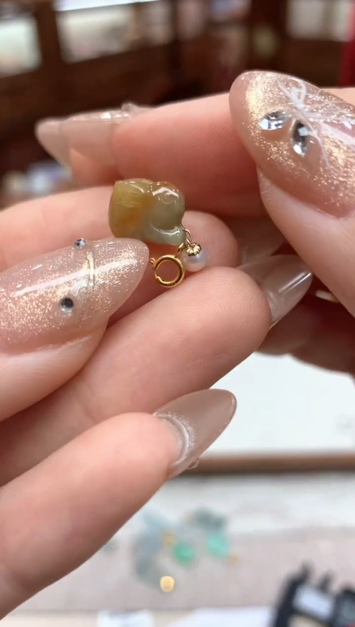 【闪购商品】翡翠吊坠(不含链)18K金镶嵌兔子