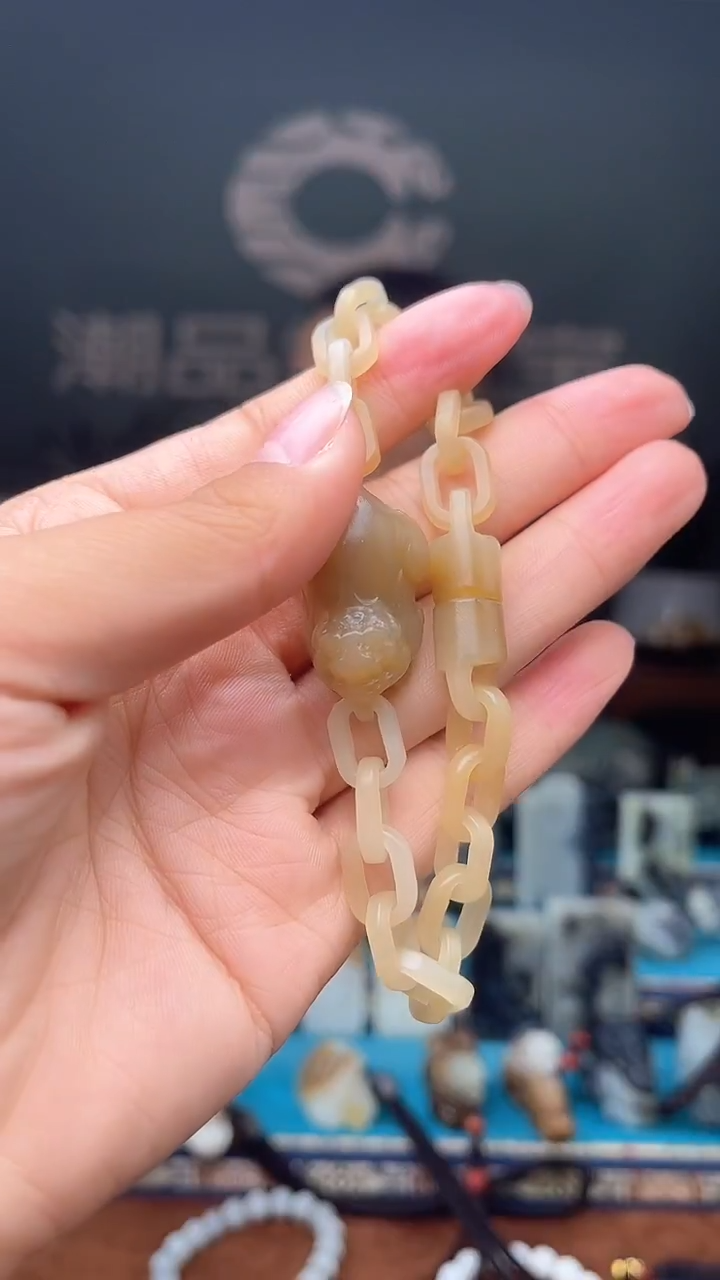 未镶嵌和田玉挂件1