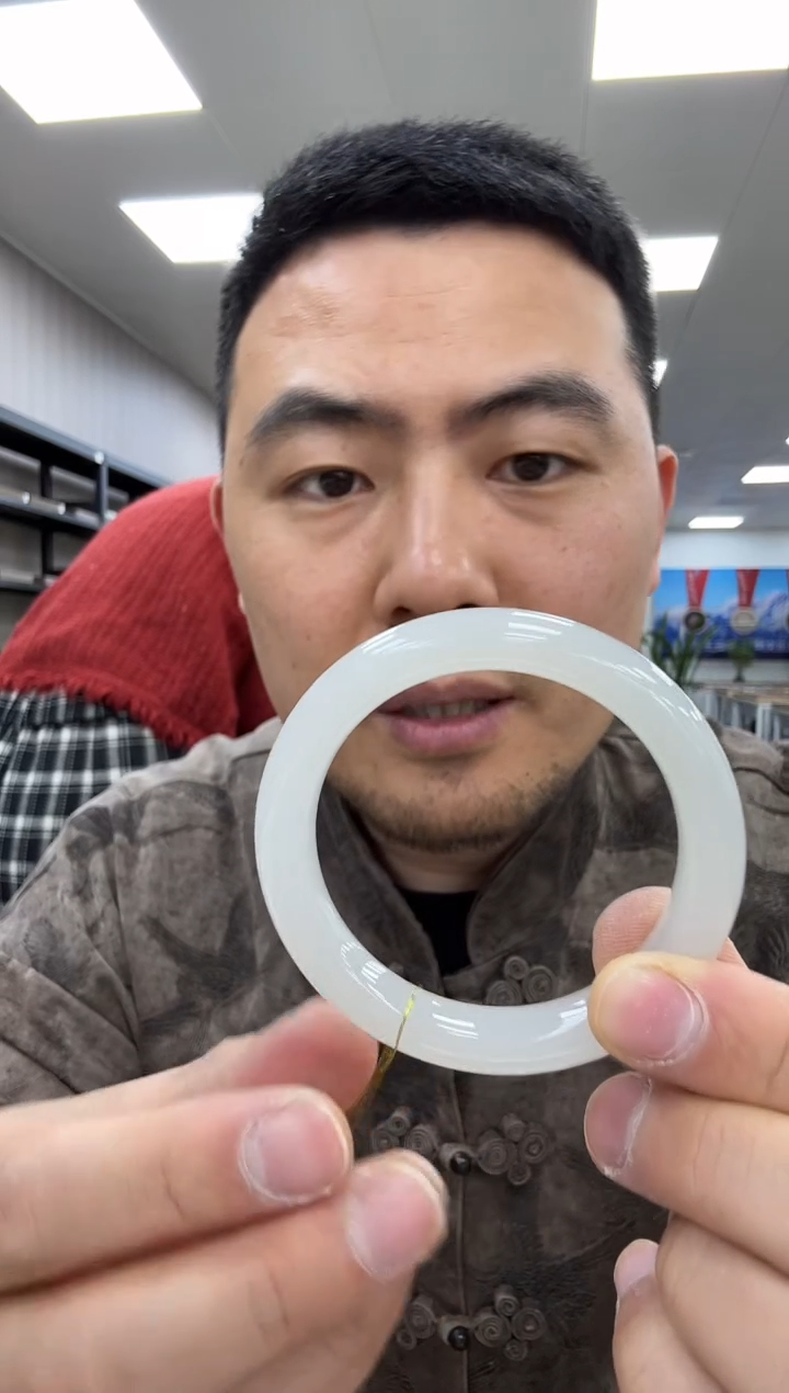 【闪购商品】和田玉手镯未镶嵌54  468