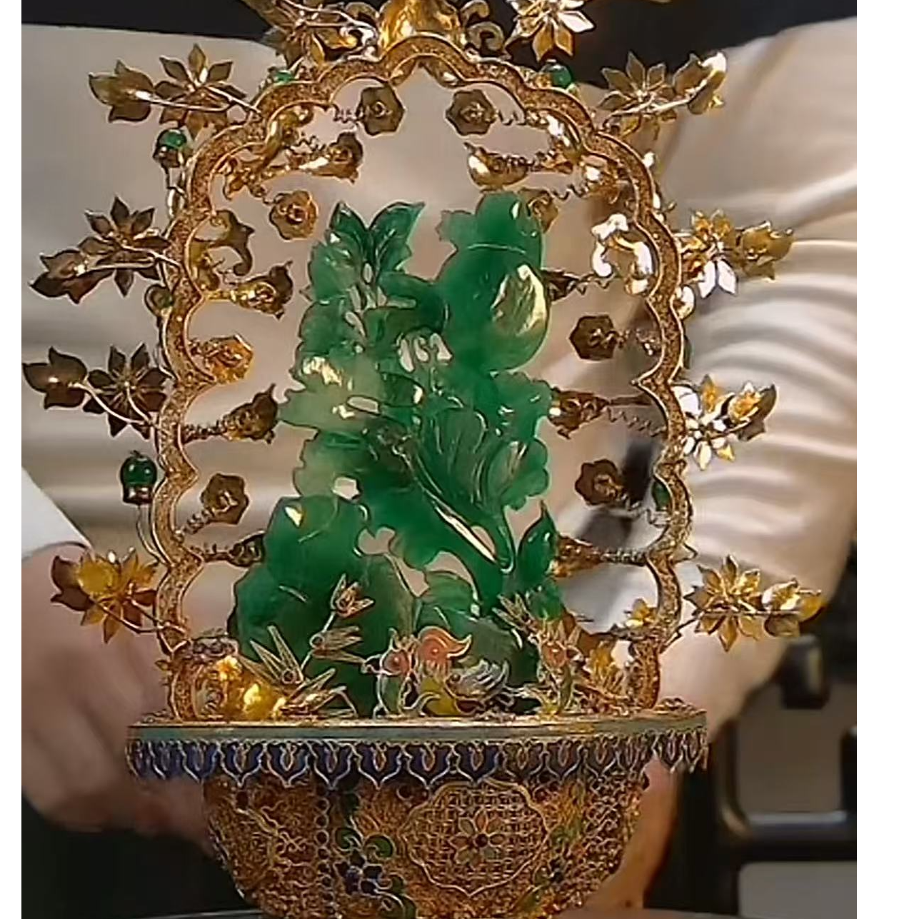 【华夏文物甄选商店02235】翡翠摆件花卉