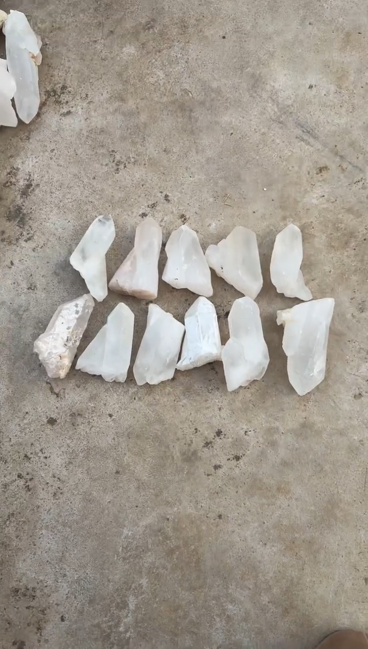 【闪购商品】摆件未镶嵌水晶水晶多样性发2个