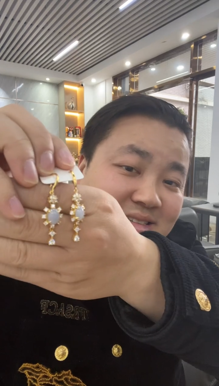 【闪购商品】翡翠耳饰未镶嵌耳环