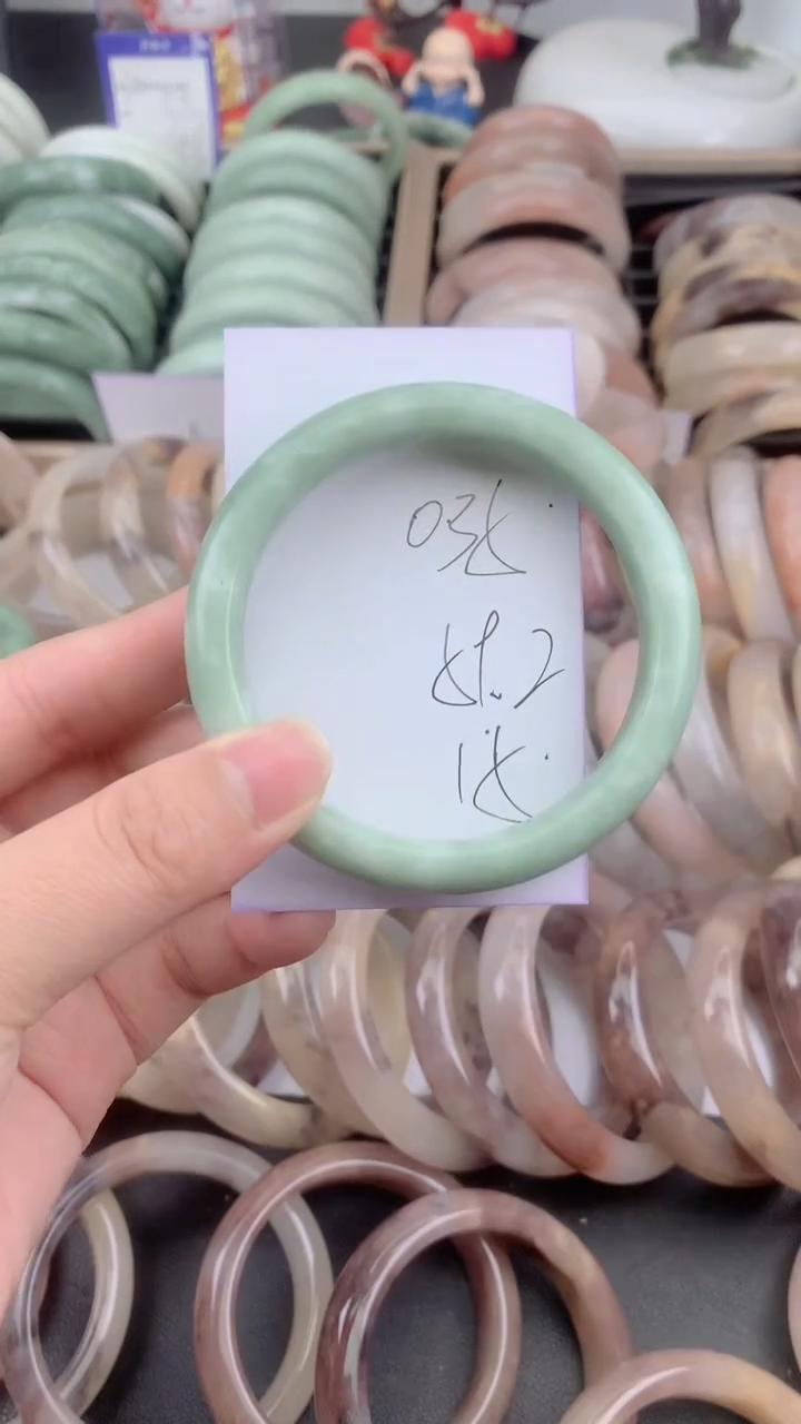 未镶嵌手镯石英质玉035