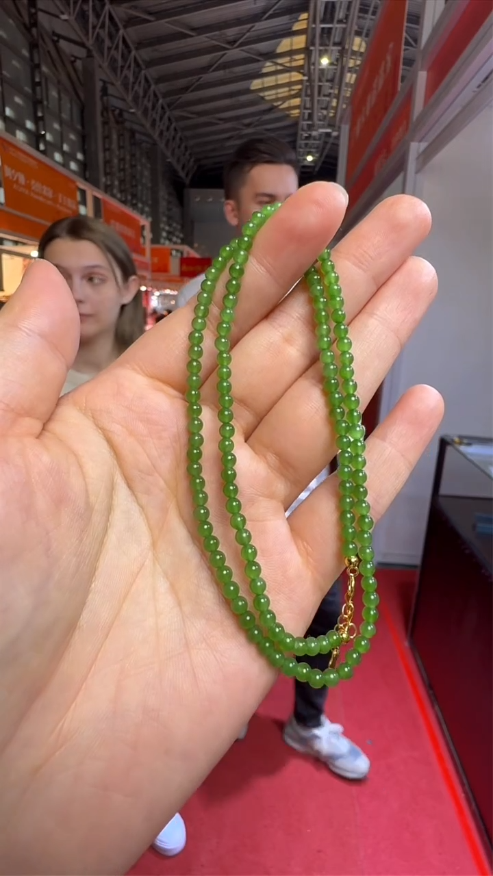 和田玉未镶嵌颈饰和田玉假一罚十