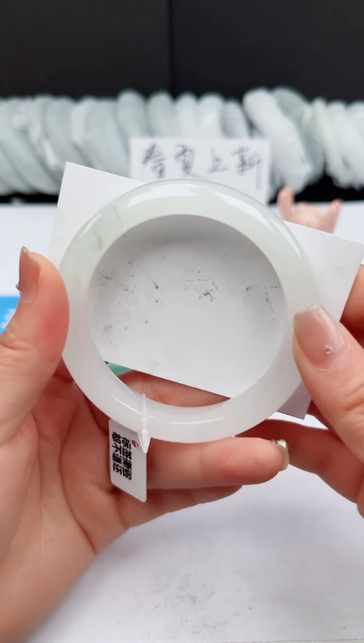 【闪购商品】石英质玉手镯未镶嵌94-PB