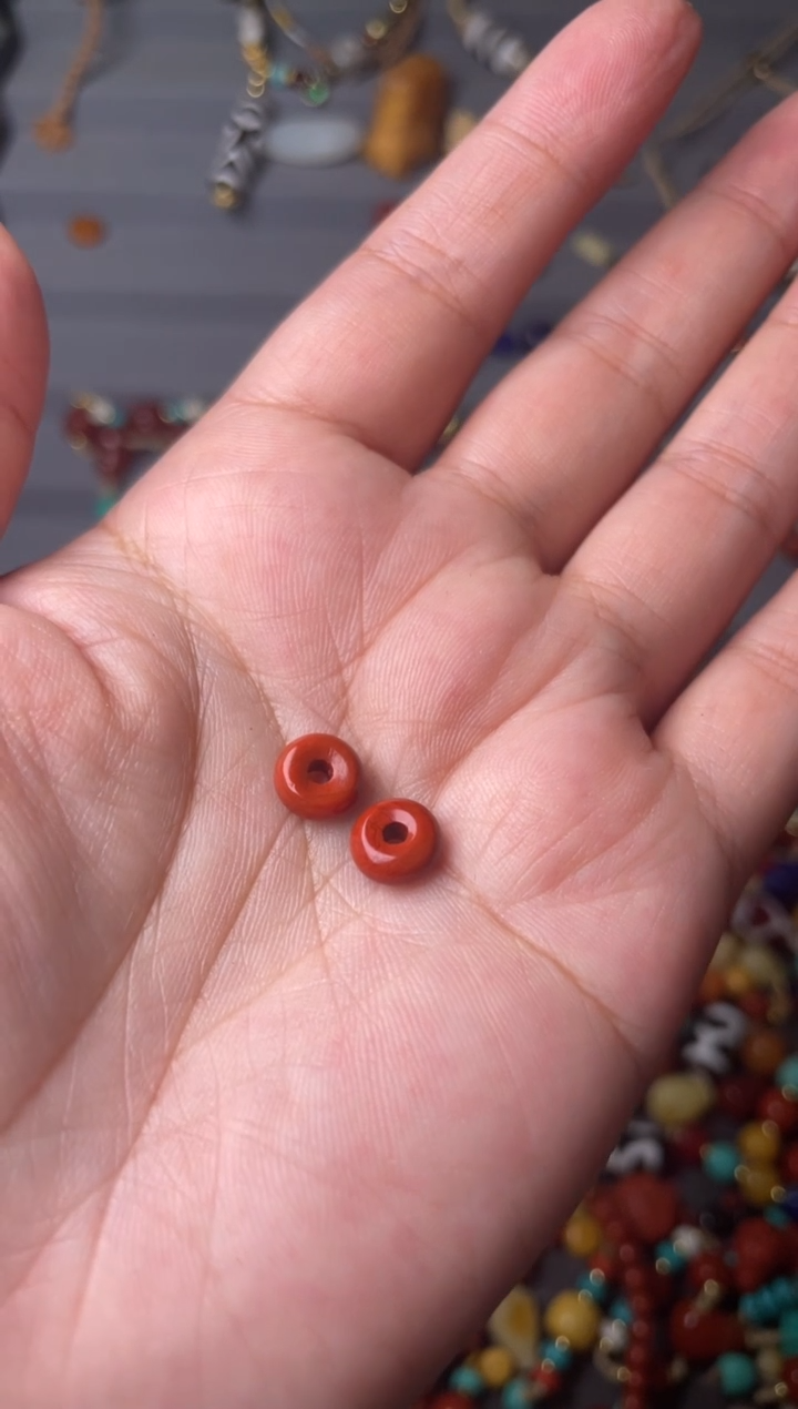 未镶嵌配饰南红玛瑙8mm南红面包圈一对