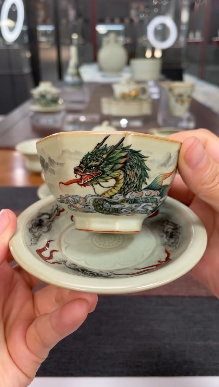 【闪购商品】余秀华彩绘八方杯巴蛇