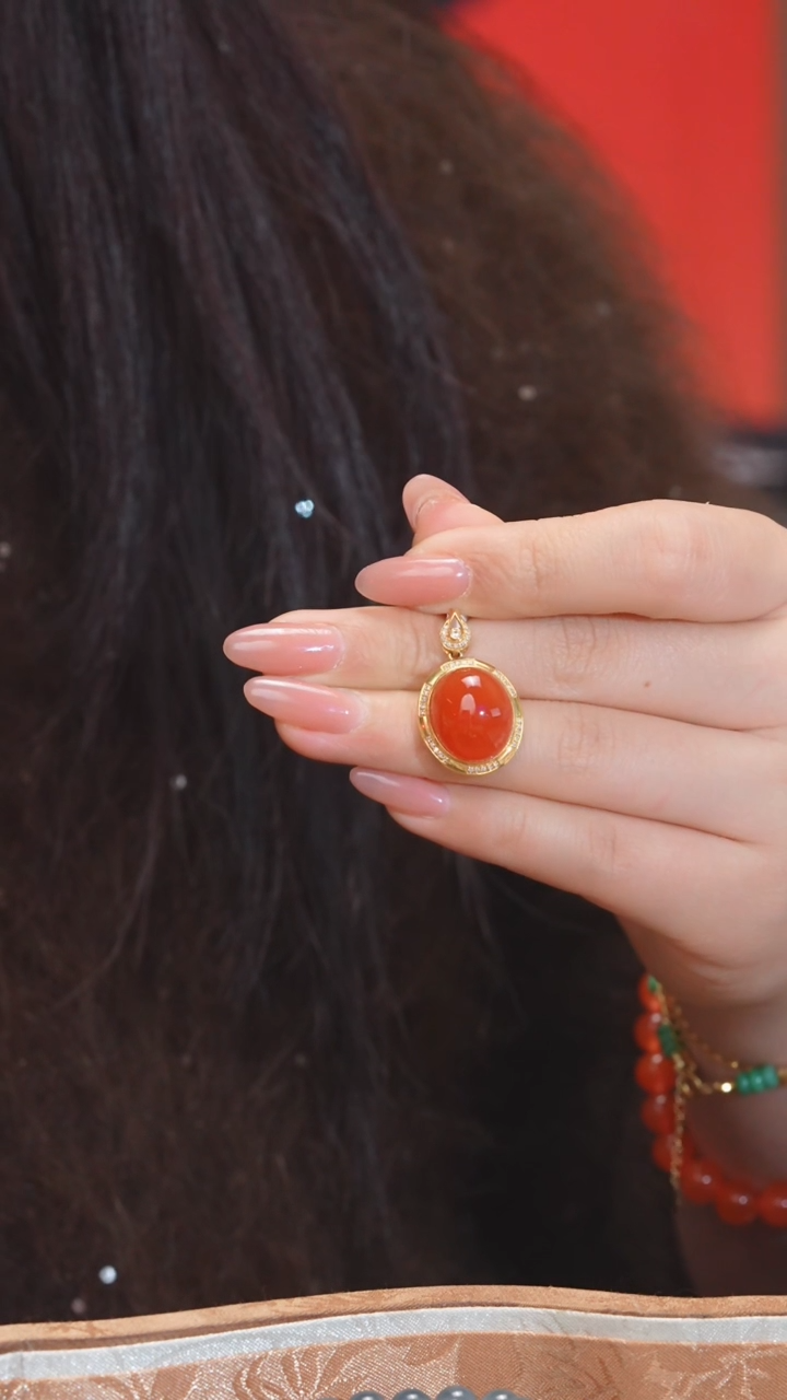 【闪购商品】南红玛瑙吊坠不含链18K金镶嵌多样性发@@U0994