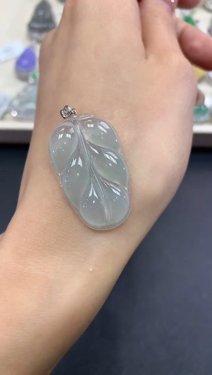 【闪购商品】翡翠吊坠(不含链)18K金镶嵌f5多样性一件发货