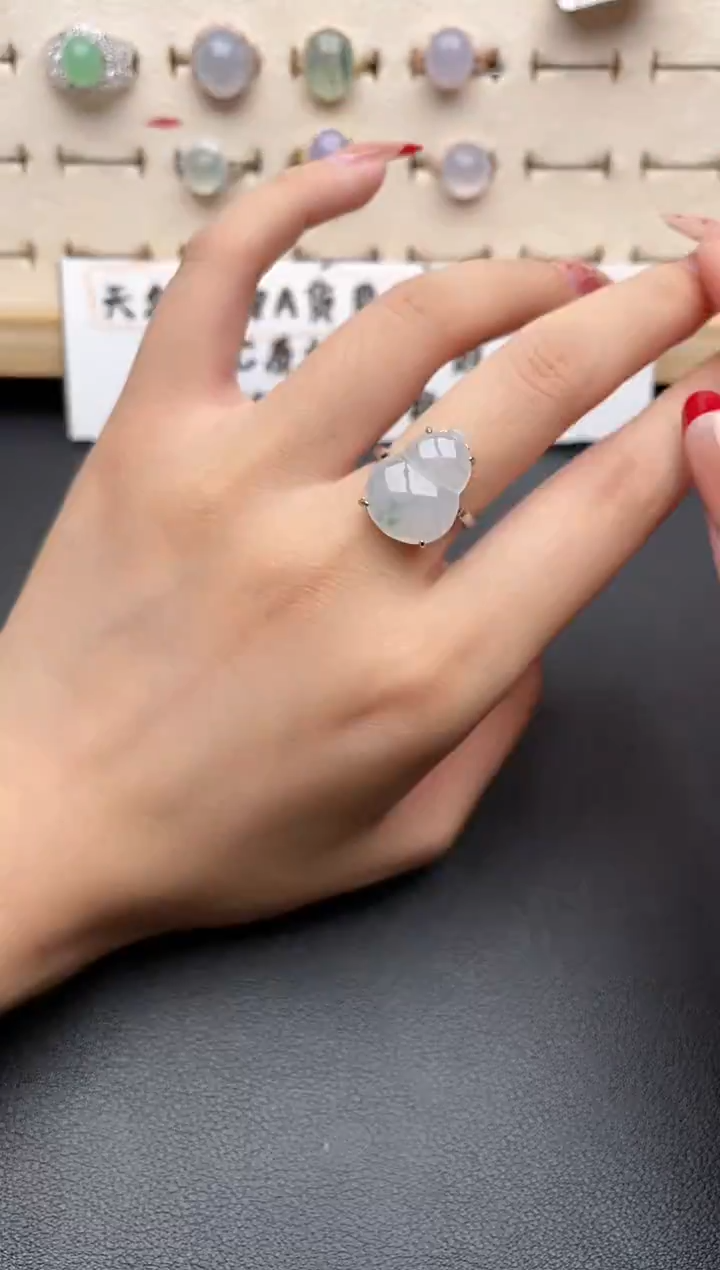 【闪购商品】翡翠戒指银S925镶嵌一物一证一礼盒