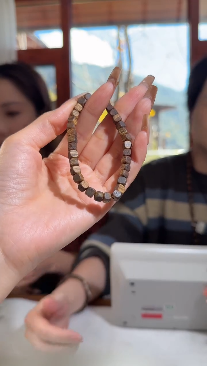 沉香手把件 11.26-5mm（多样发其一）1-20